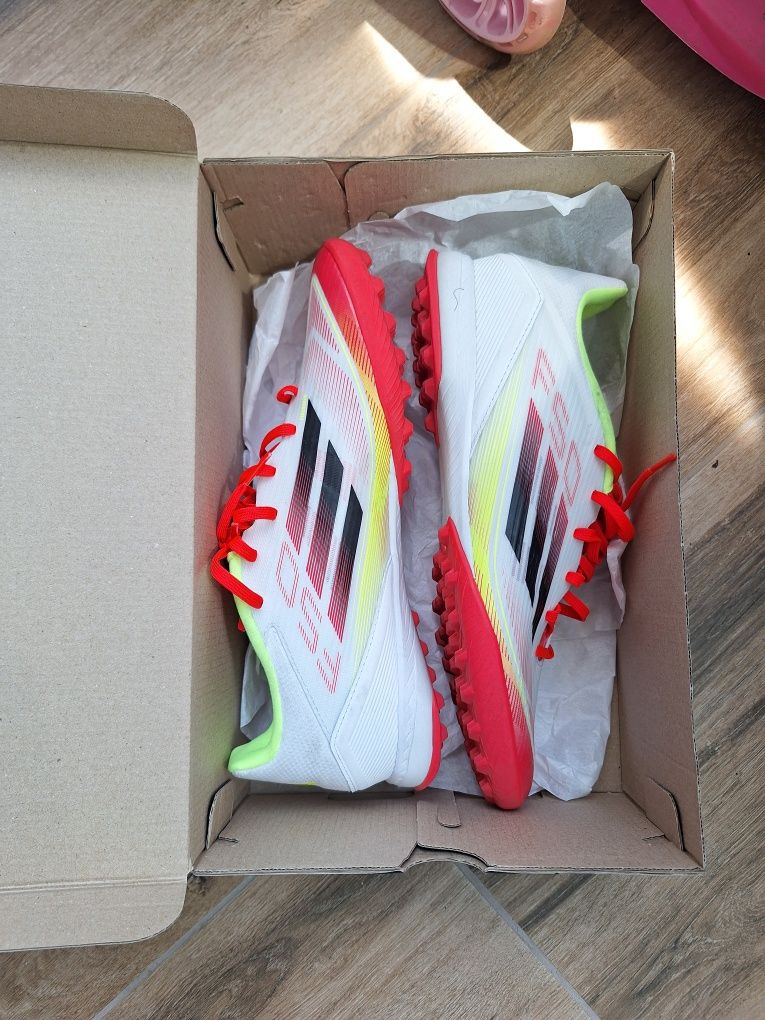 Мъжки стоножки/футболни обувки Adidas F50 League Turf, размер 44