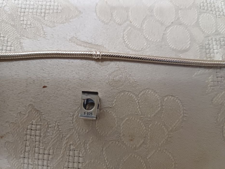 Сребърна гривна Pandora и детска гривна Pandora