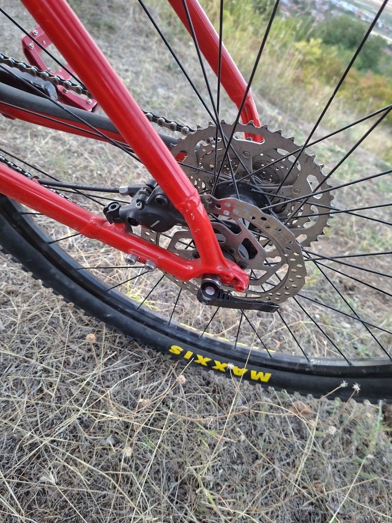 Trek marlin 7  gen 2  2023