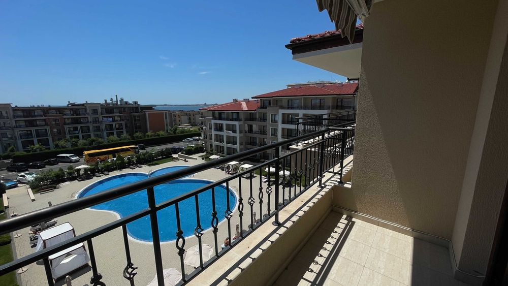 Продава се Двустаен апартамент в к.к. Слънчев бряг - 68 кв.м за 1853 €/кв.м - Снимка #2