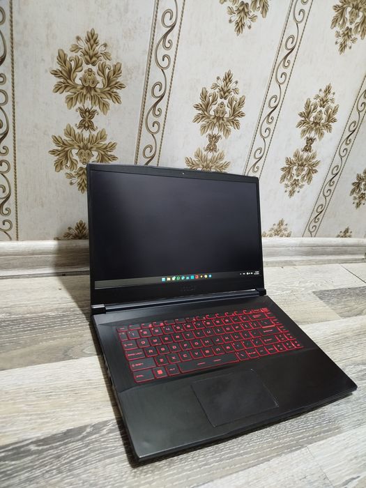 MSI  Intel Core i5-10500H NVIDIA GTX 1650 4GB