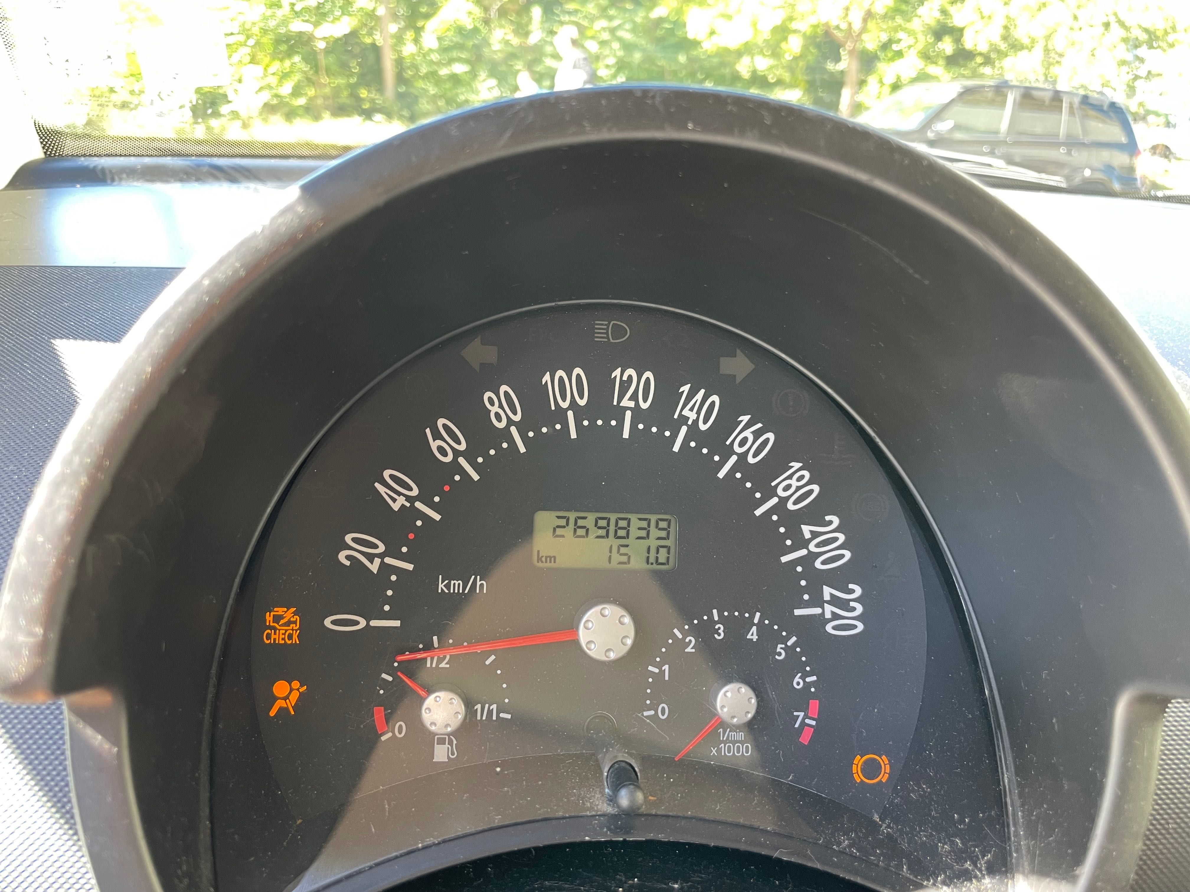 Продавам VW Beetle