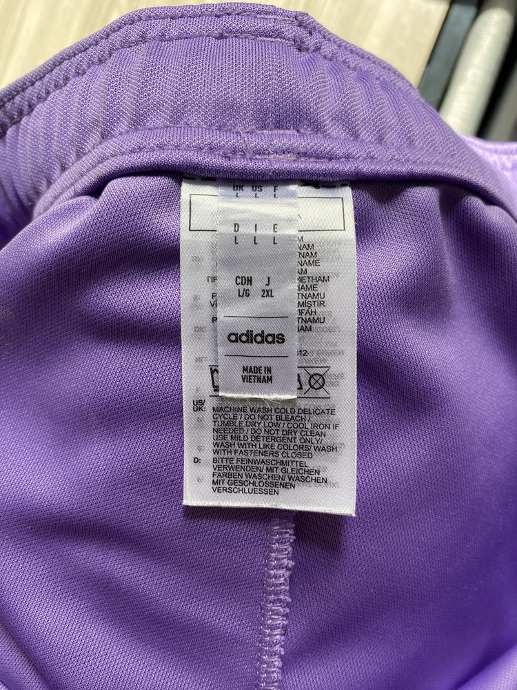 Анцунг Adidas