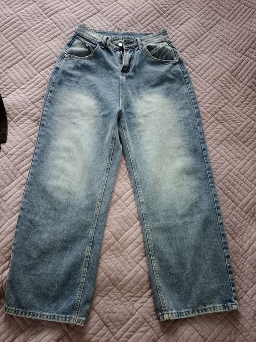 Джинсы широкие,на низкой посадке