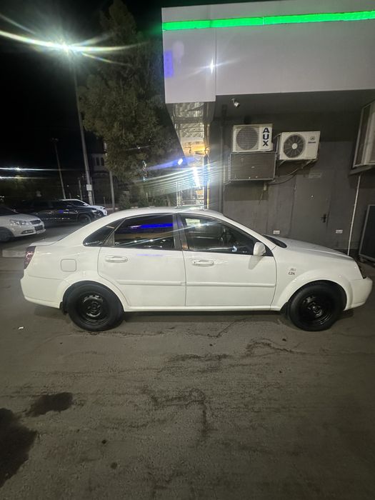 Chevrolet lasetti 1.8