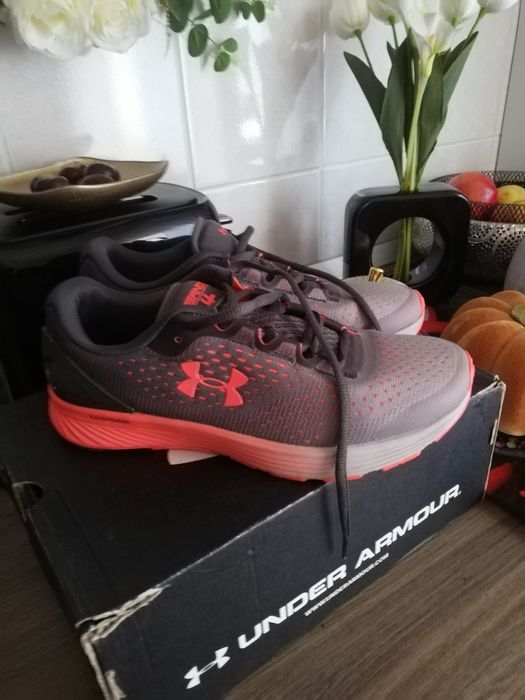 Adidași Under Armour charged bandit 4 mas 38,5