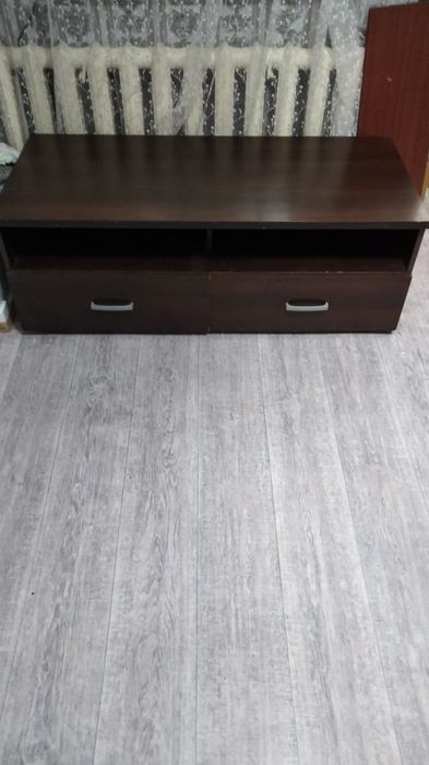 Продам тумбу      .