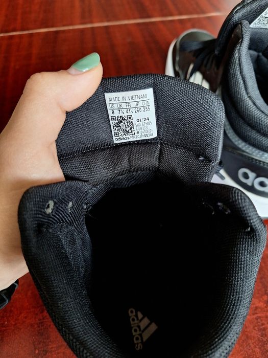 Кецове Adidas hoops, без забележка