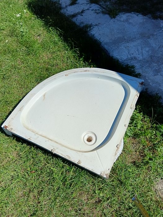 Vând cabina de dus cu cadita