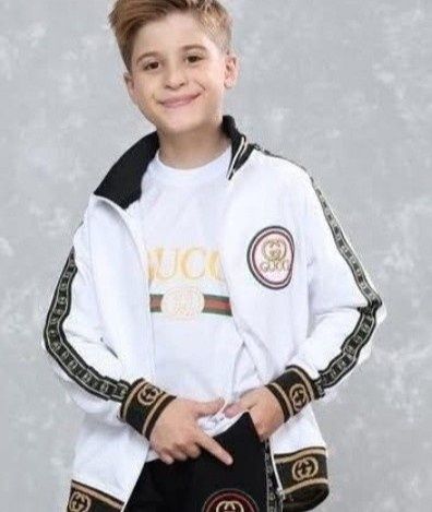 Compleu copii , 3 piese,new collection,logo brodat diverse marimi