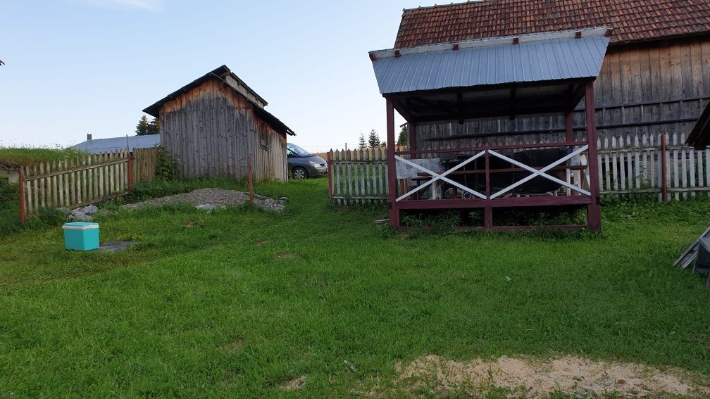 Casa și teren intravilan 14 155 m² de vânzare în loc. Sarisoru Mare j