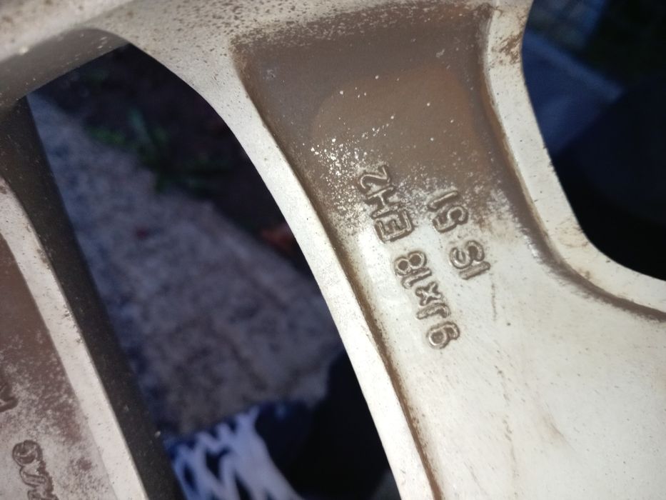 Jante aliaj Bmw x3 e83 m pachet in doua latimi,echipate cu anveloape