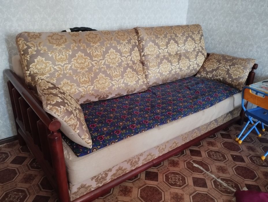 Срочно Продам диван