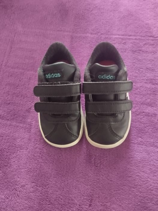 Adidași de băiat