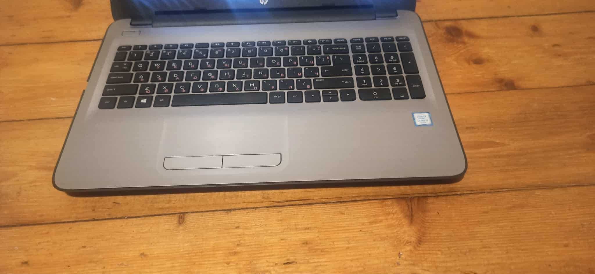 Лаптоп Hp, отличен, НОВО SSD с гаранция, i5- 5200u ,батерия 3 часа