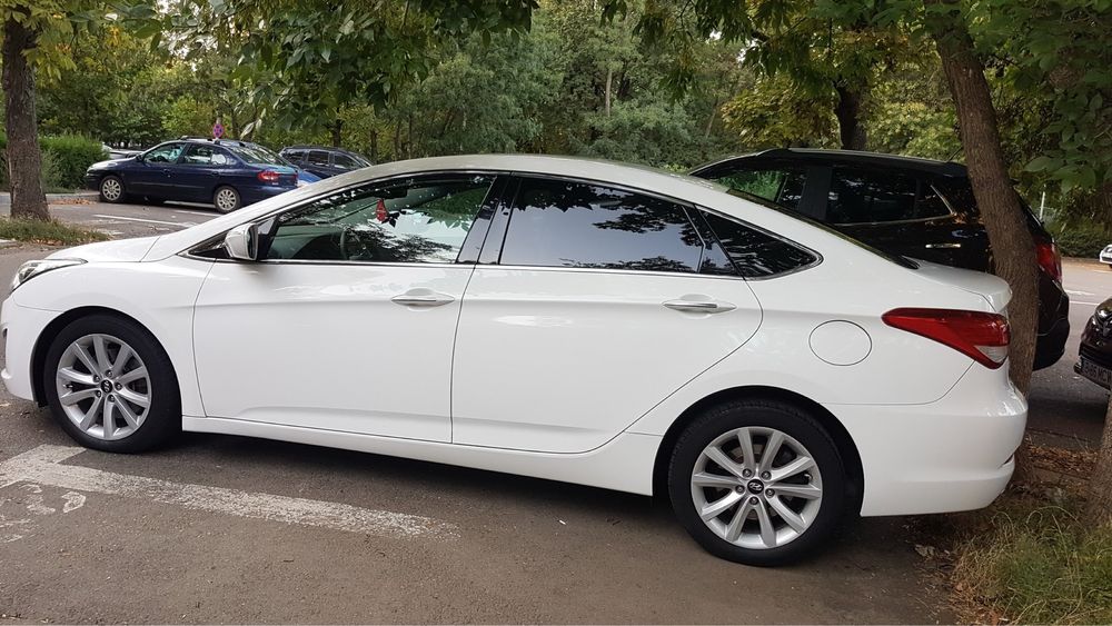 Auto Hyundai i40