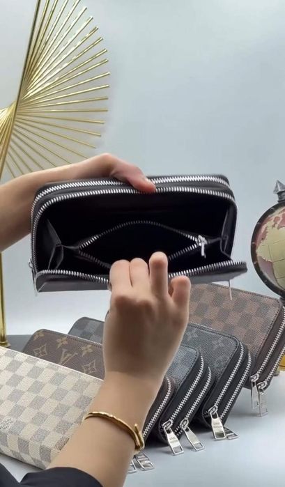 Portofele duble dama,super model, diverse nuanțe,saculet, etichetă