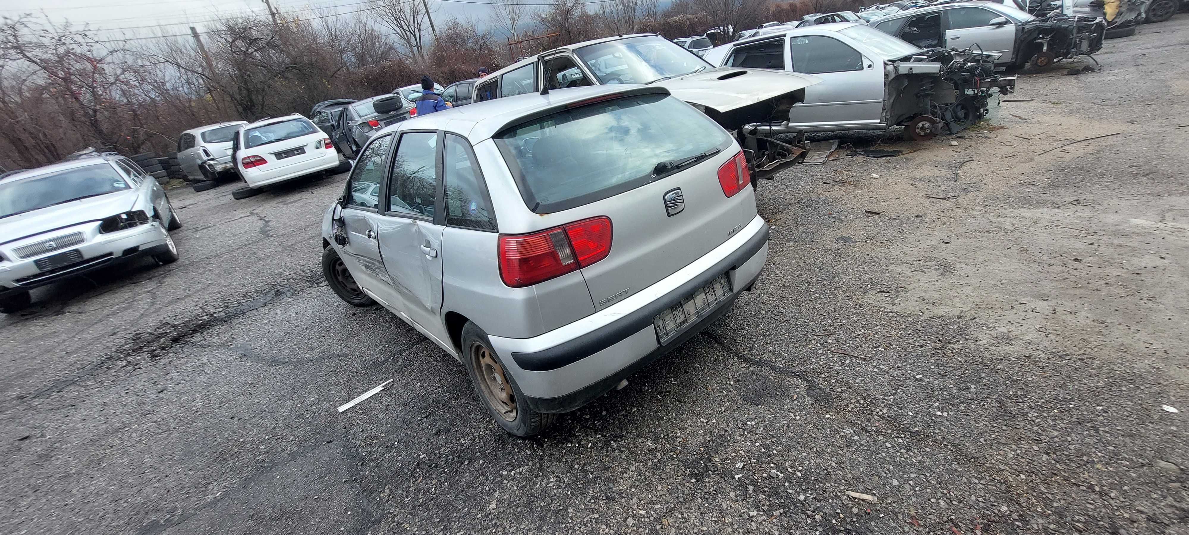 Seat Ibiza 1,4 i , Сеат Ибиза на части !
Април 2000