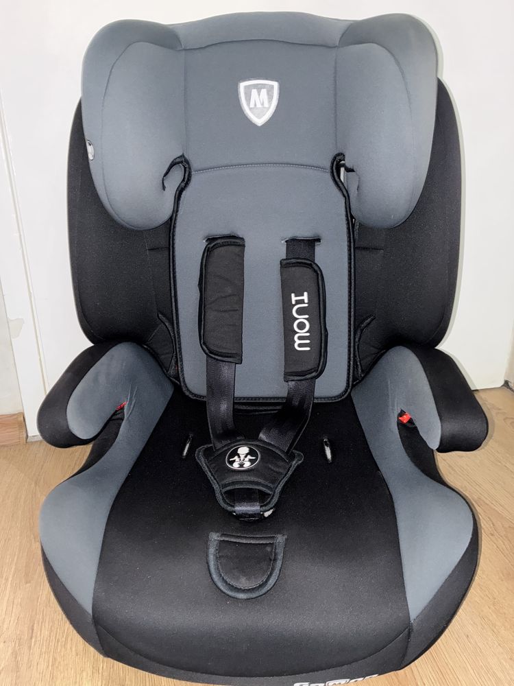 Столче за кола Moni модел Armor 9-36кг