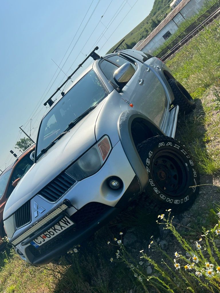 Mitsubishi  L200