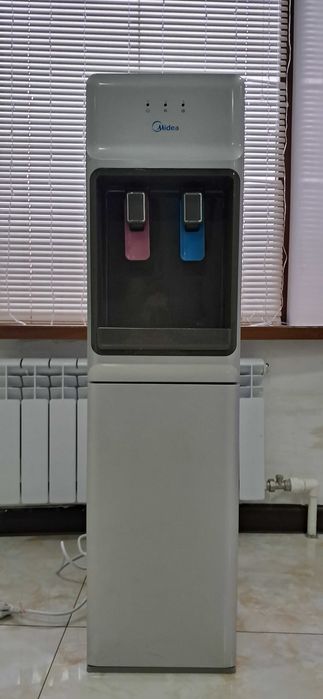 Кулер для воды Midea MK-40ES