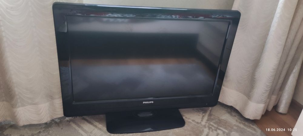 Телевизор PHILIPS