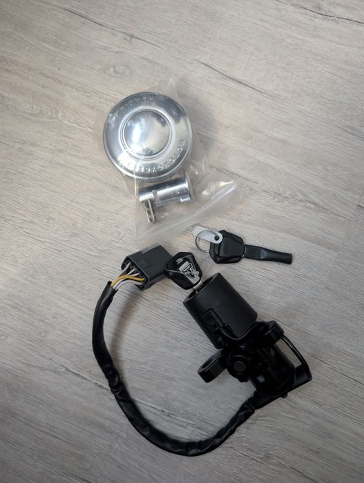 LOCKSET T2501970 - Contact Butuc Triumph + capac rezervor + sa