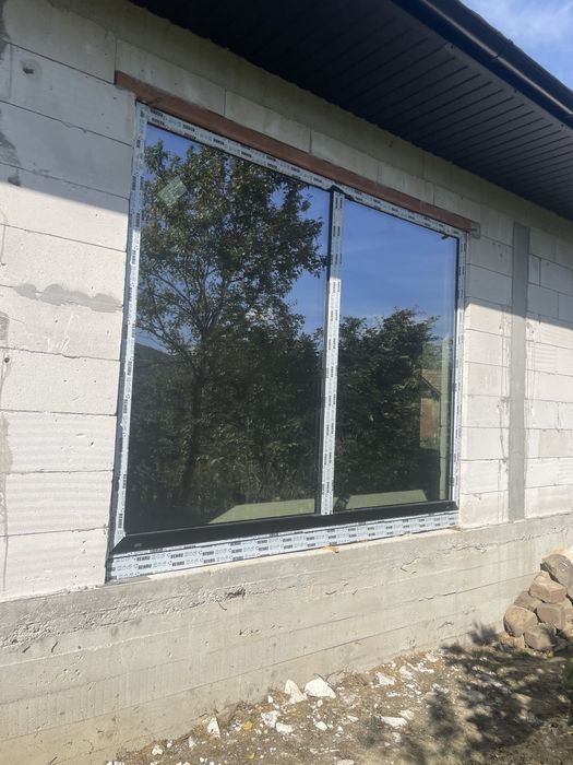 Efectuez la comanda geamuri și uși termopan.