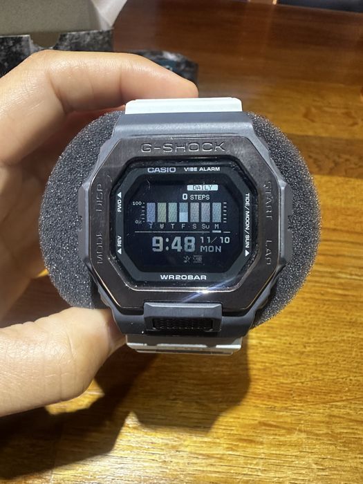 Часовник G-shock
