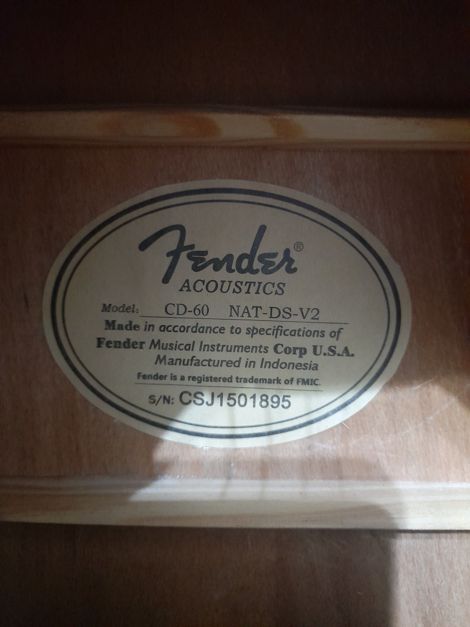 Guitara sotiladi holati zo'r fender cd 60 arginali tekshirib olasiz