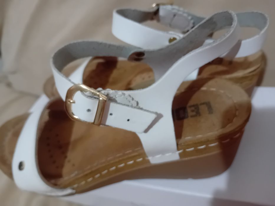 Sandale damă albe, piele, mărimea 37