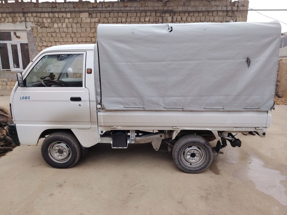 У'тин сотилади лабода