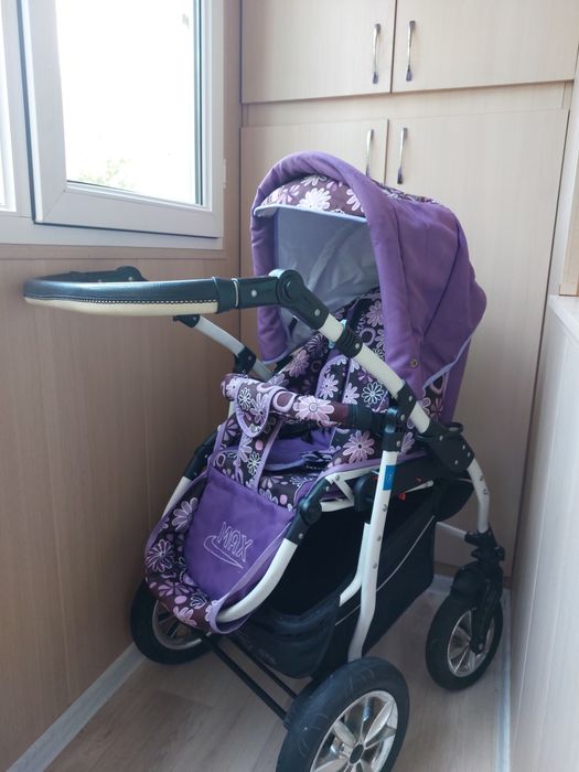 Продам детскую коляску 3 в 1