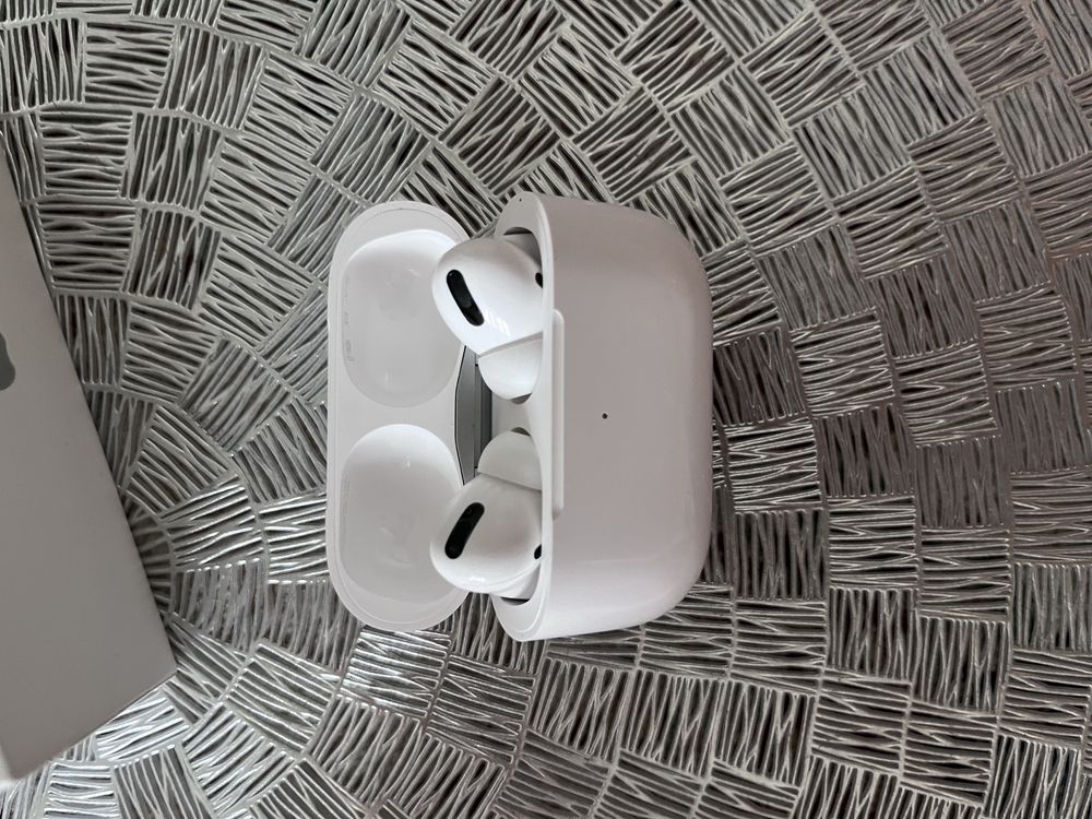 AirPods Pro оригинал