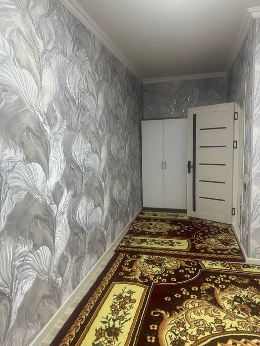 Водник массивда 3хонали хонадон ижарага берилади.