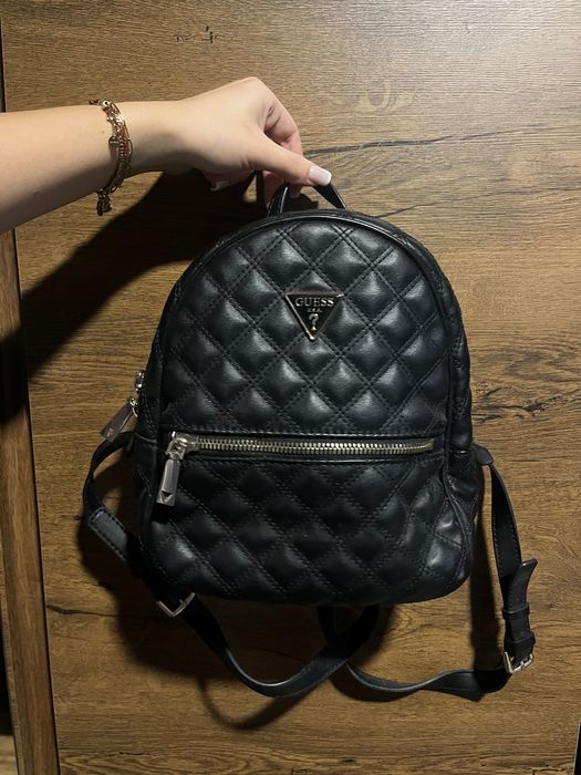 Guess оригинална раница