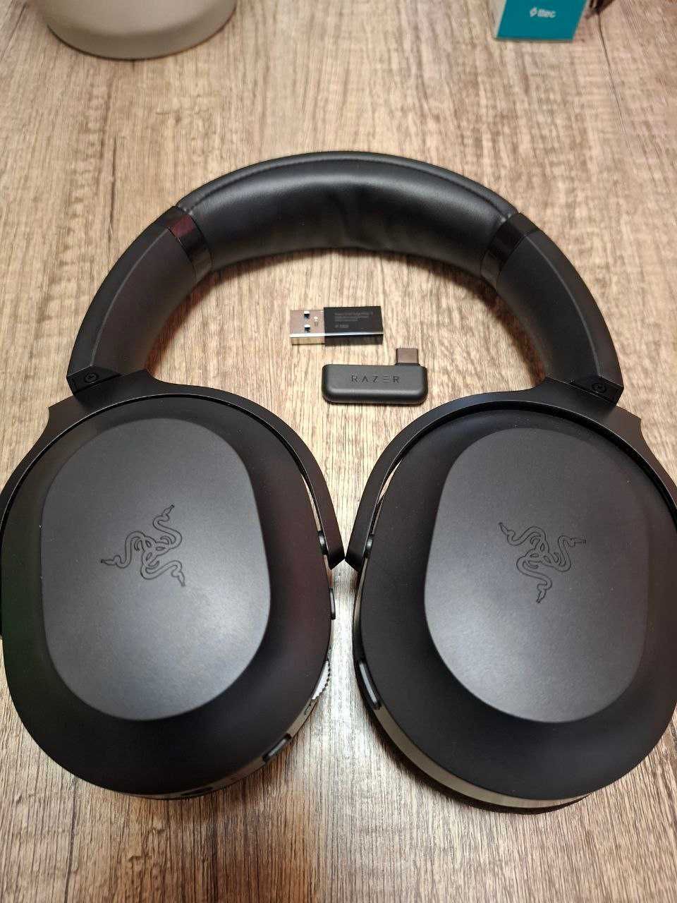 Безжични геймърски слушалки Razer Barracuda