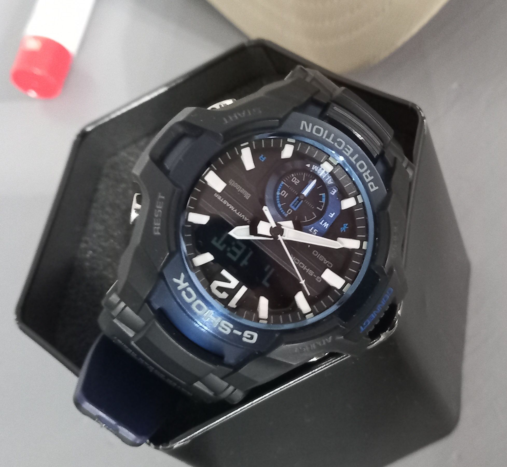 Продам часы G-SHOCK GR-B 100