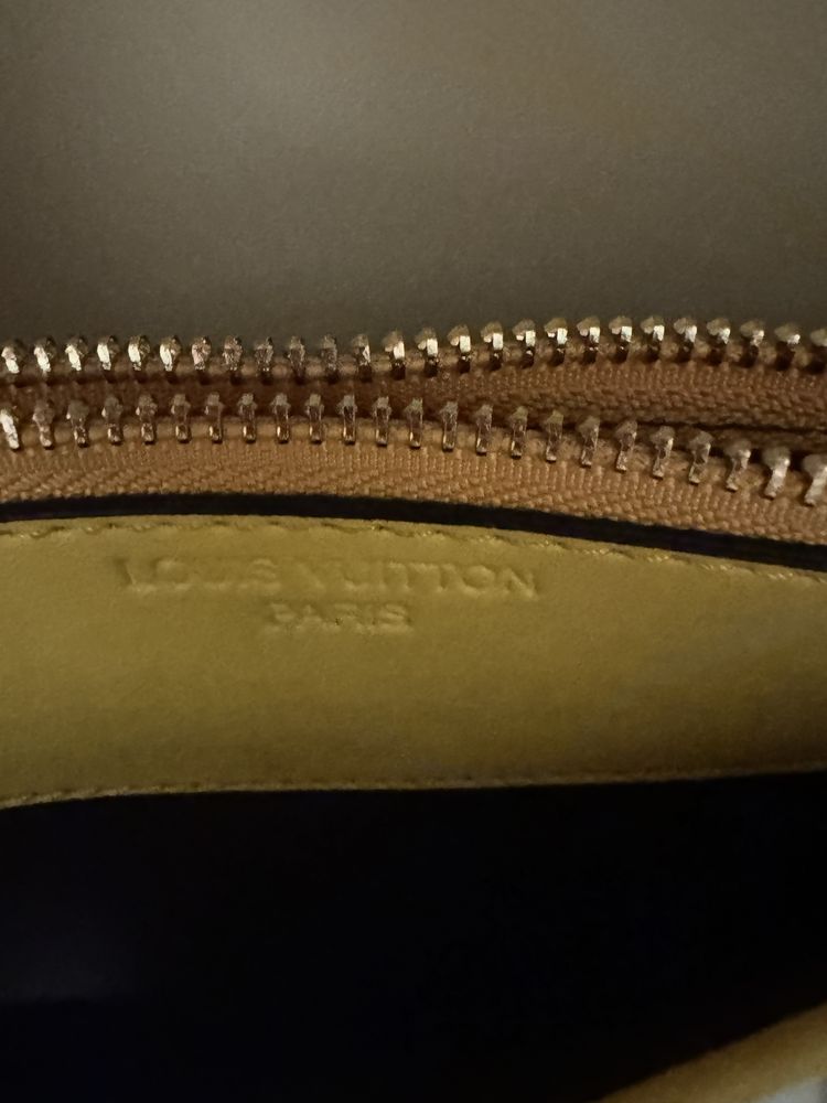 Louis vuitton pochette