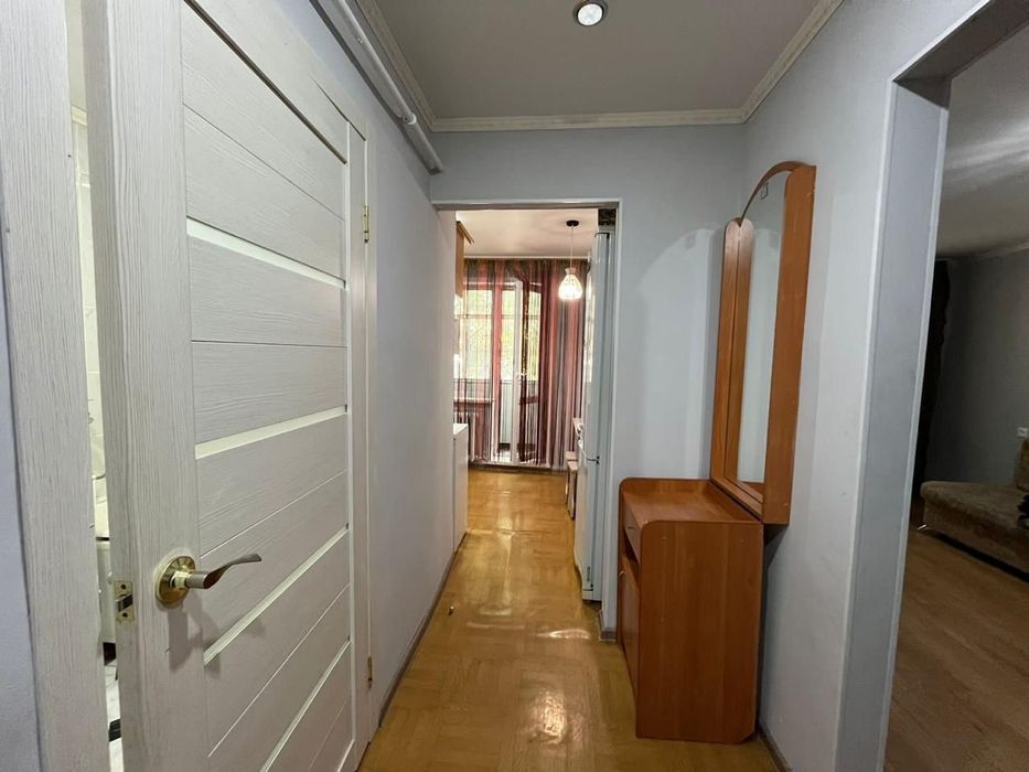 Продам 1 комн В Центре.