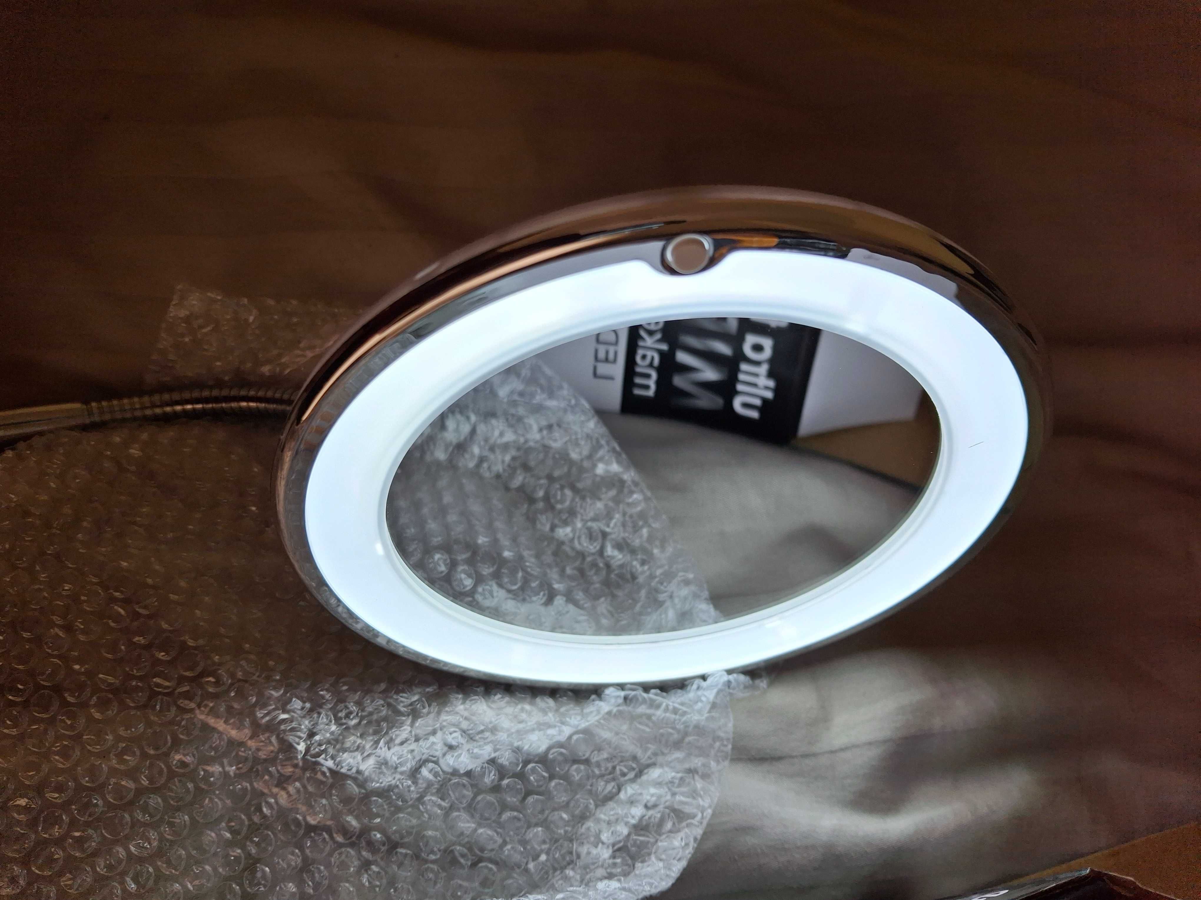Кръгло огледало X10 с LED лампа и чупещо рамо