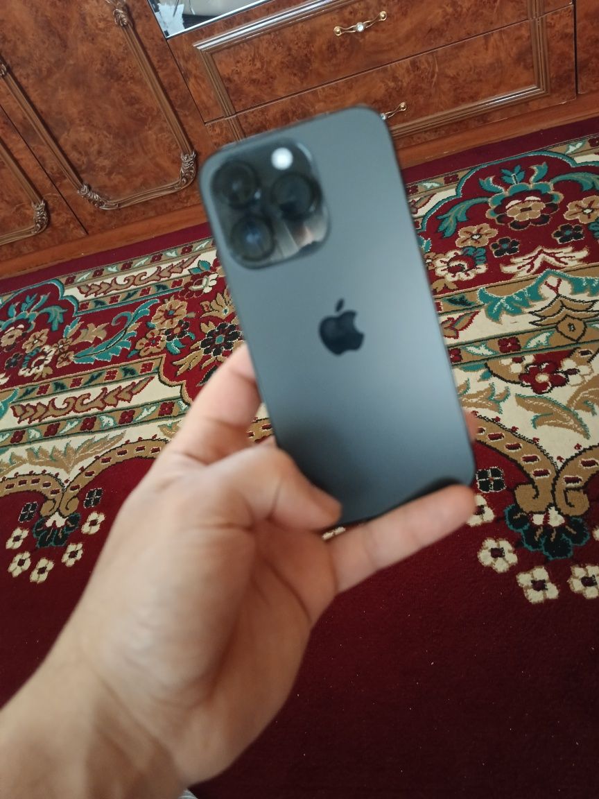 iPhone14 pro  састаяни отлична