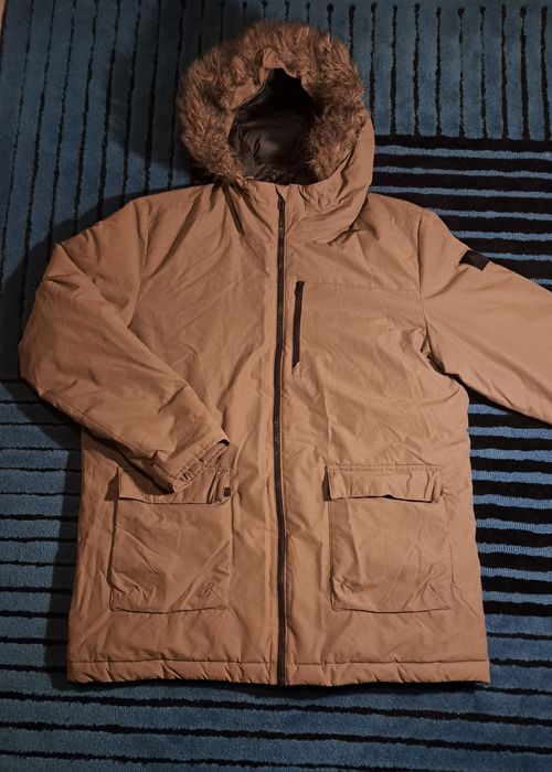 Vând geaca Adidas mărimea XL