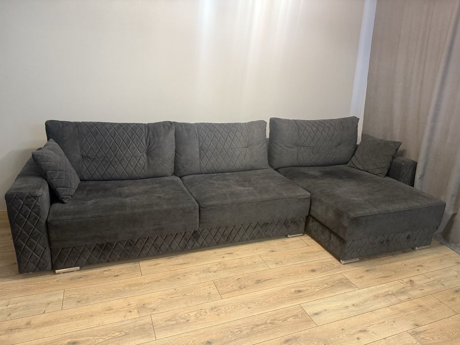 Продам диван для гостиной