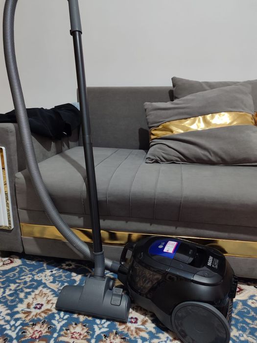 Продам пылесос LG