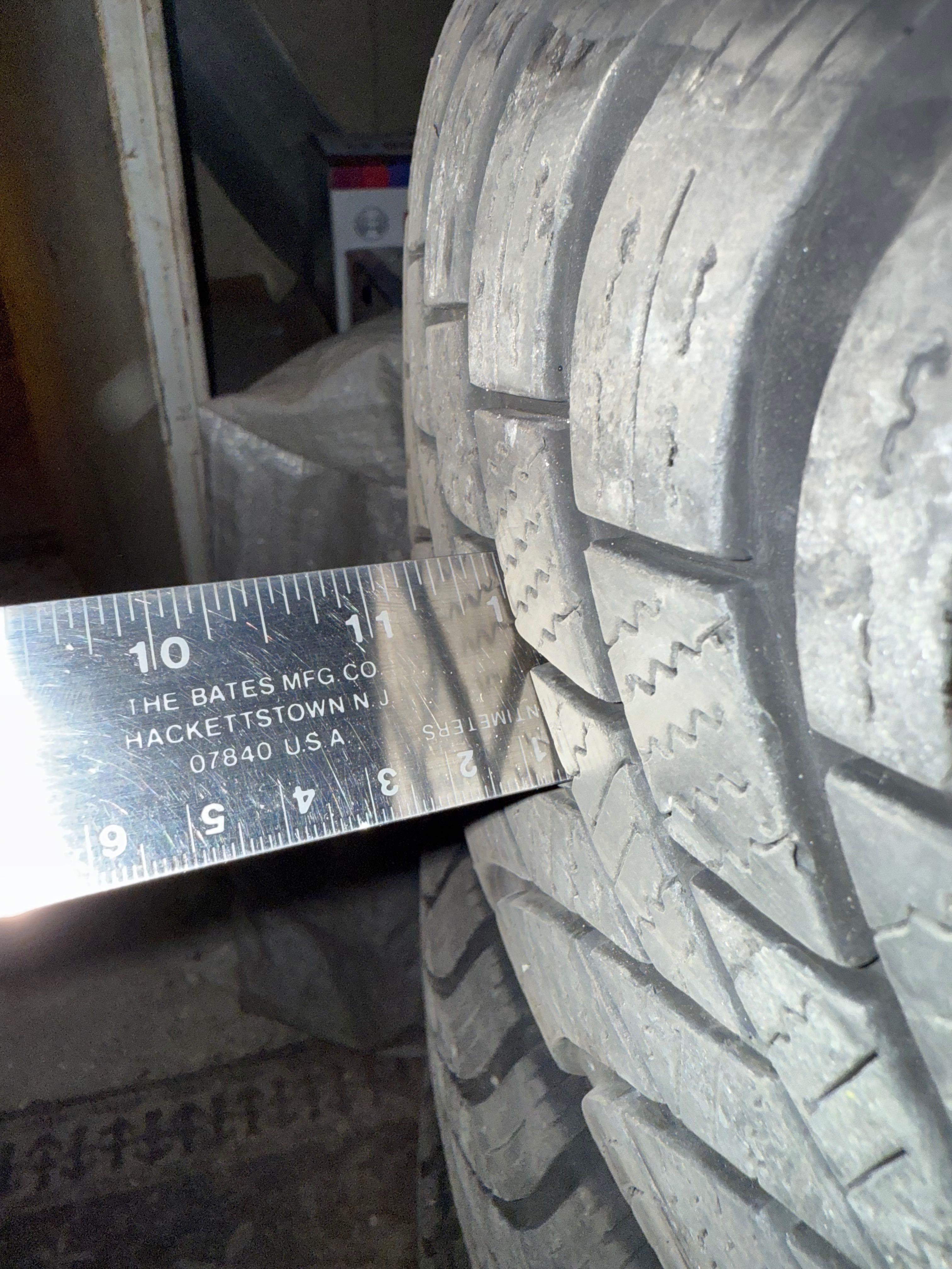 Зимни гуми NEXEN WINGUARD SNOW G3 215/70/16 с подарък джанти