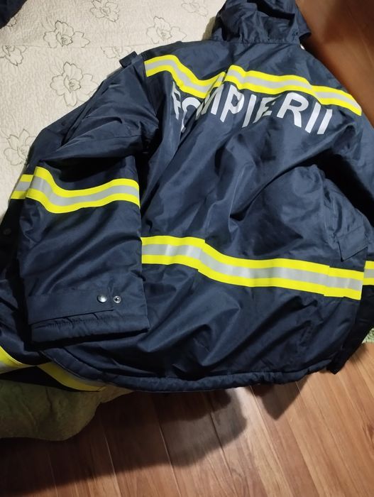 Costum izoterm pompieri