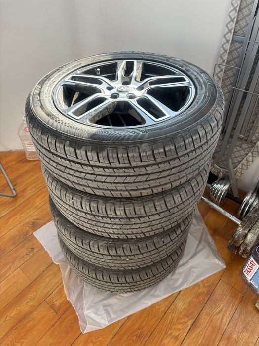 Мицубиси ASX 2023 года.