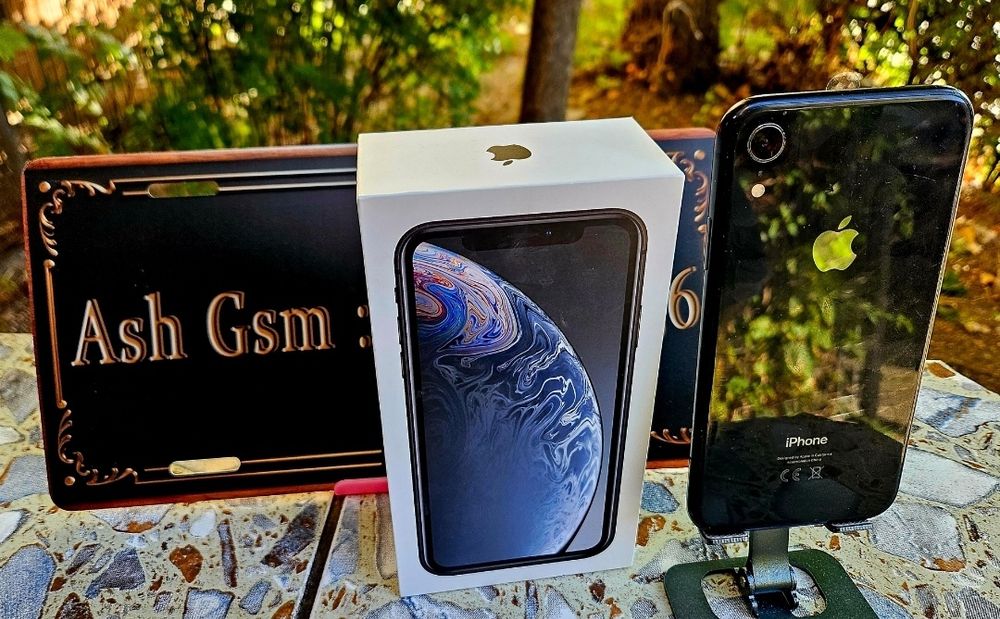 Iphone XR ( blue, white, black )