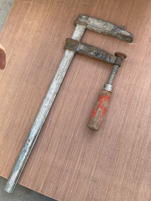 Menghina bessey 60cm x 20cm